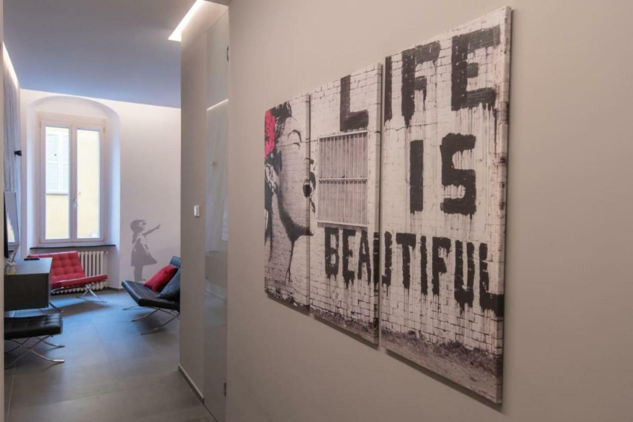 Banksy - Arte In Centro Citta Lejlighed Parma Eksteriør billede