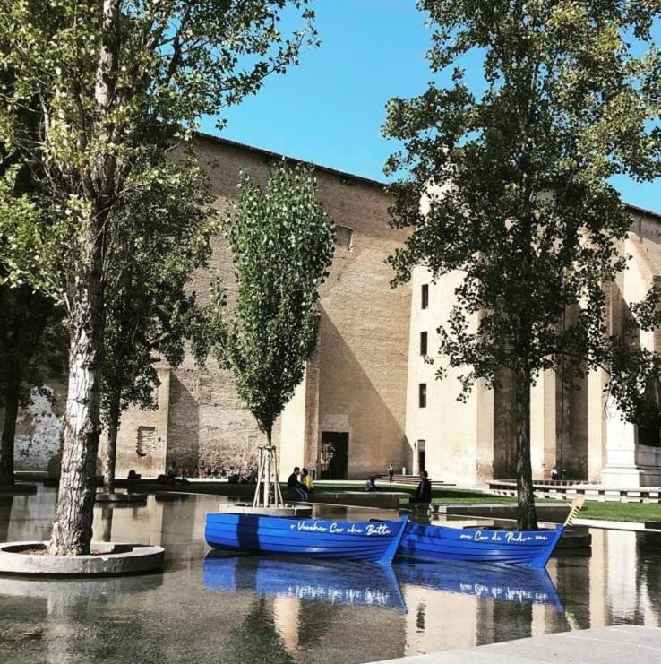Banksy - Arte In Centro Citta Lejlighed Parma Eksteriør billede